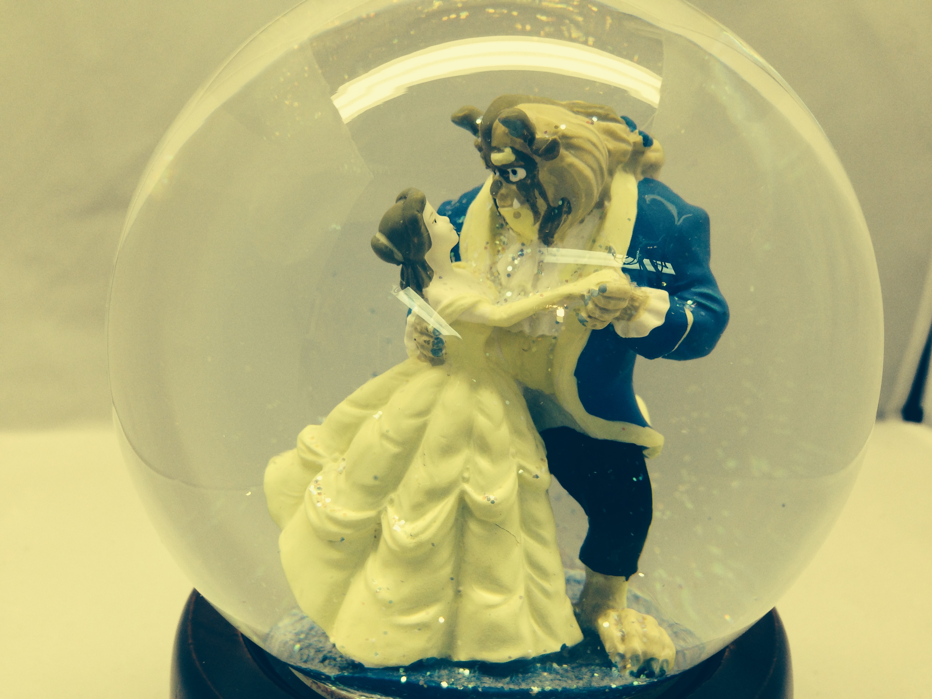 Beauty and the Beast Disney Snow Globe